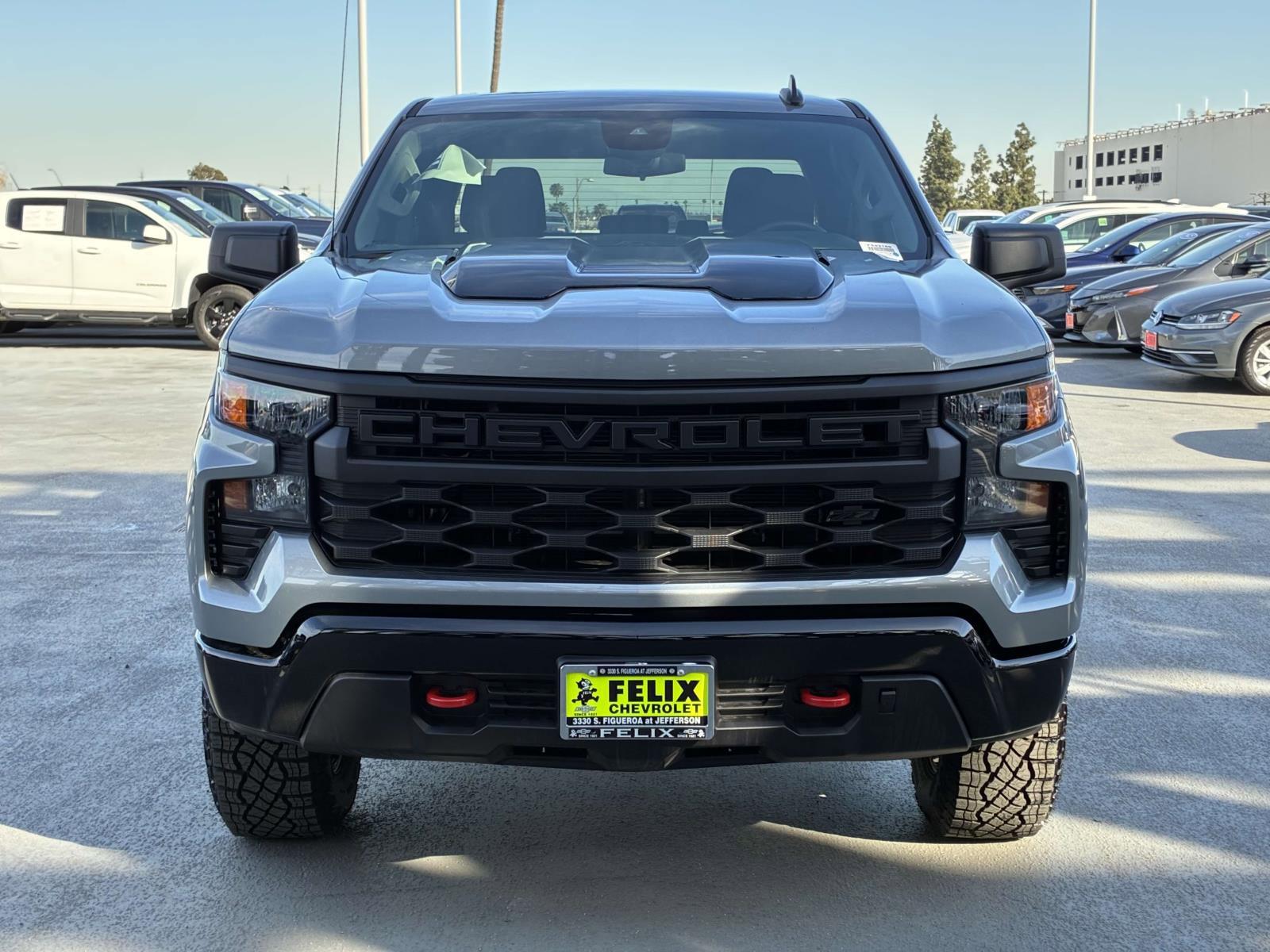 2025 Chevrolet Silverado 1500 Vehicle Photo in LOS ANGELES, CA 90007-3794