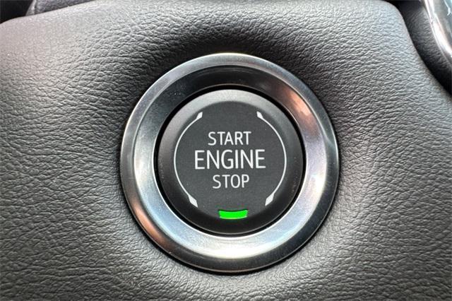 2025 GMC Canyon Vehicle Photo in ELK GROVE, CA 95757-8703