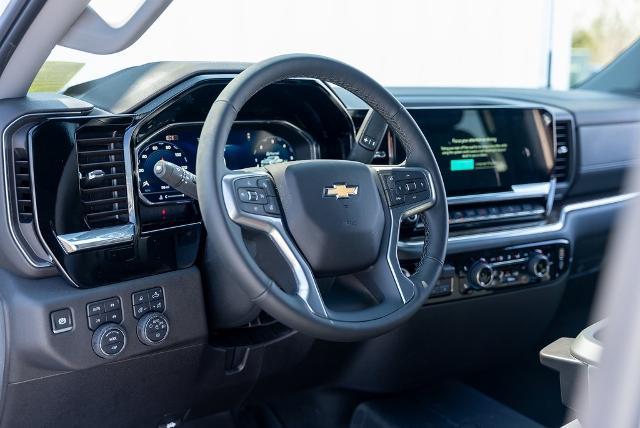 2025 Chevrolet Silverado 2500 HD Vehicle Photo in PLYMOUTH, MA 02360-4801