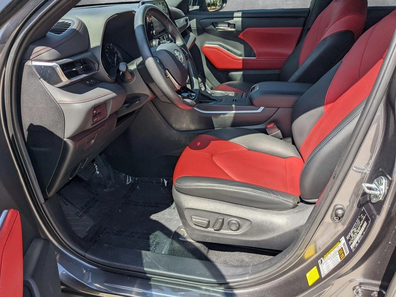 2021 Toyota Highlander Vehicle Photo in Davie, FL 33331