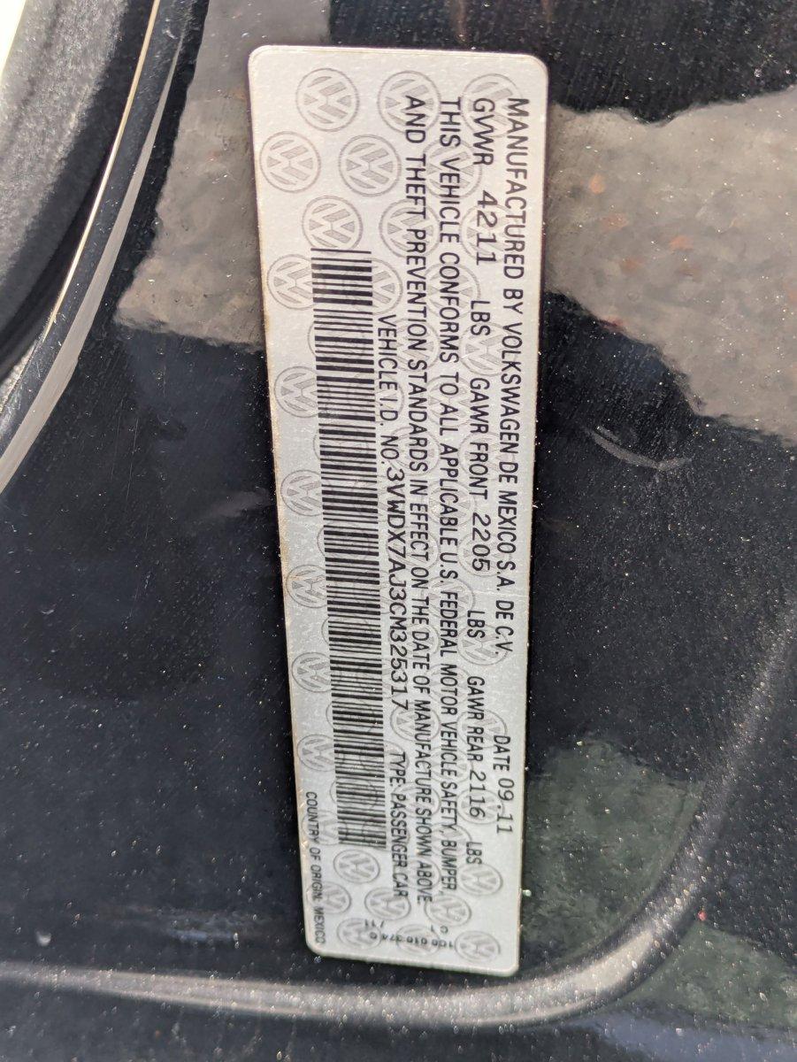 2012 Volkswagen Jetta Sedan Vehicle Photo in GREENACRES, FL 33463-3207