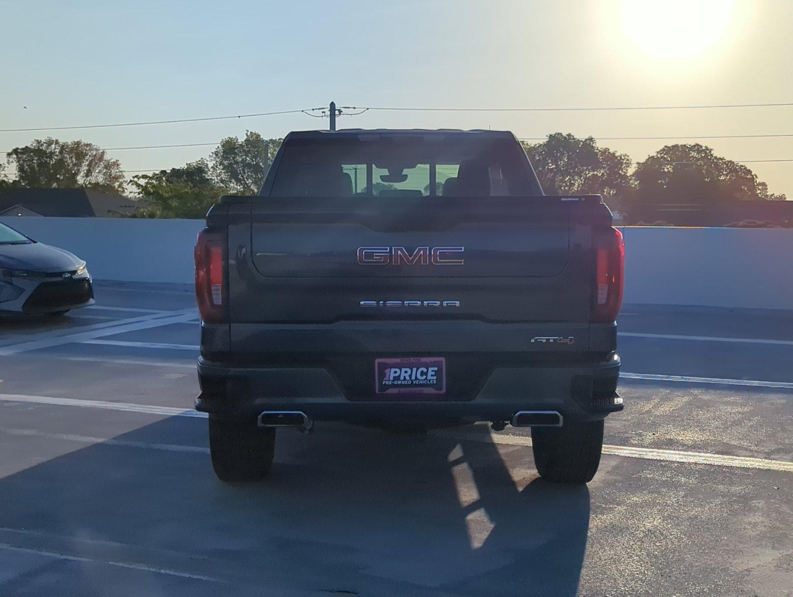 2021 GMC Sierra 1500 Vehicle Photo in Sarasota, FL 34231