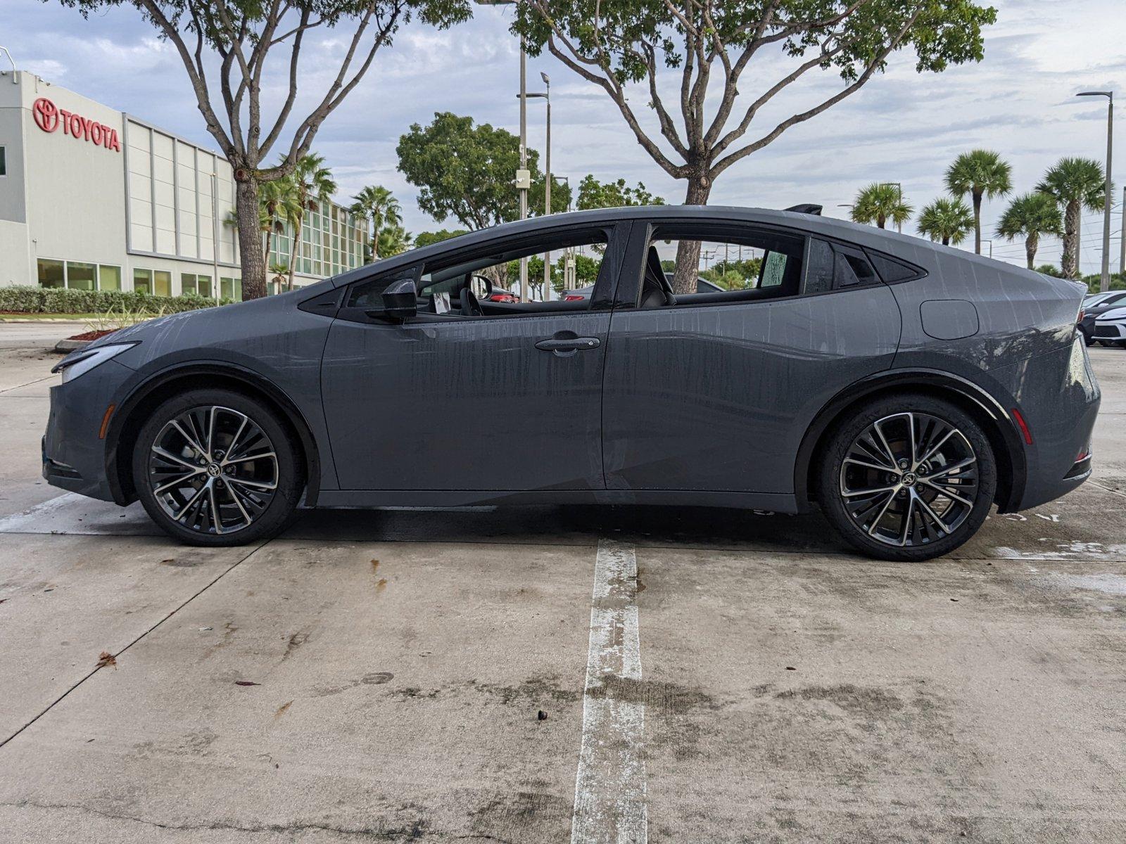 2024 Toyota Prius Vehicle Photo in Davie, FL 33331