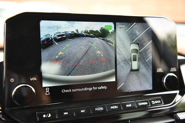 2025 Nissan Pathfinder Vehicle Photo in Ballwin, MO 63011