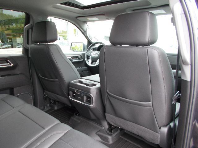 2023 GMC Sierra 1500 Vehicle Photo in LOWELL, MA 01852-4336