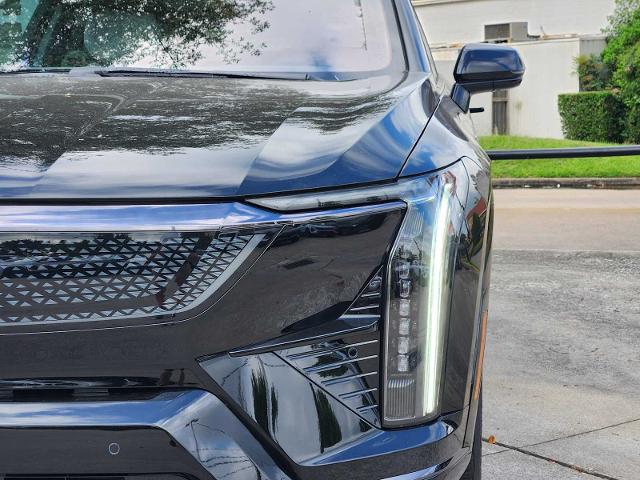 2025 Cadillac OPTIQ Vehicle Photo in Grapevine, TX 76051