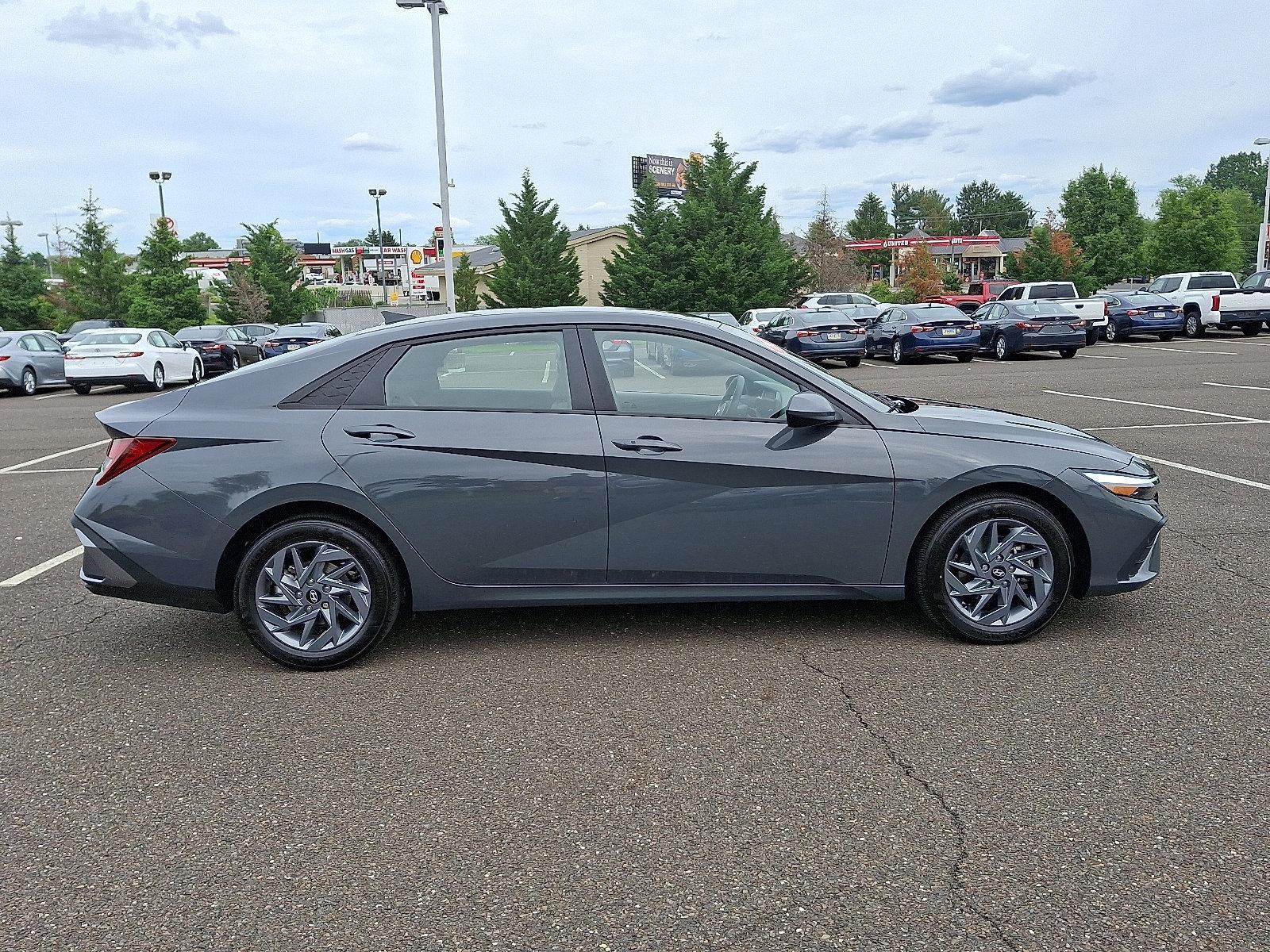 2024 Hyundai ELANTRA Vehicle Photo in Trevose, PA 19053