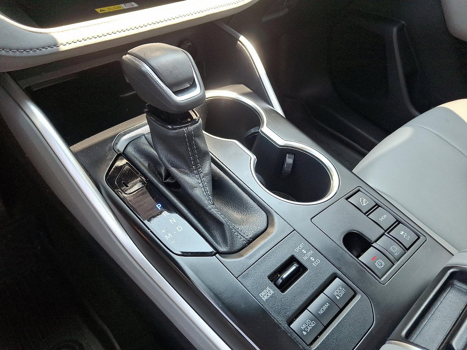 2023 Toyota Highlander Vehicle Photo in Trevose, PA 19053