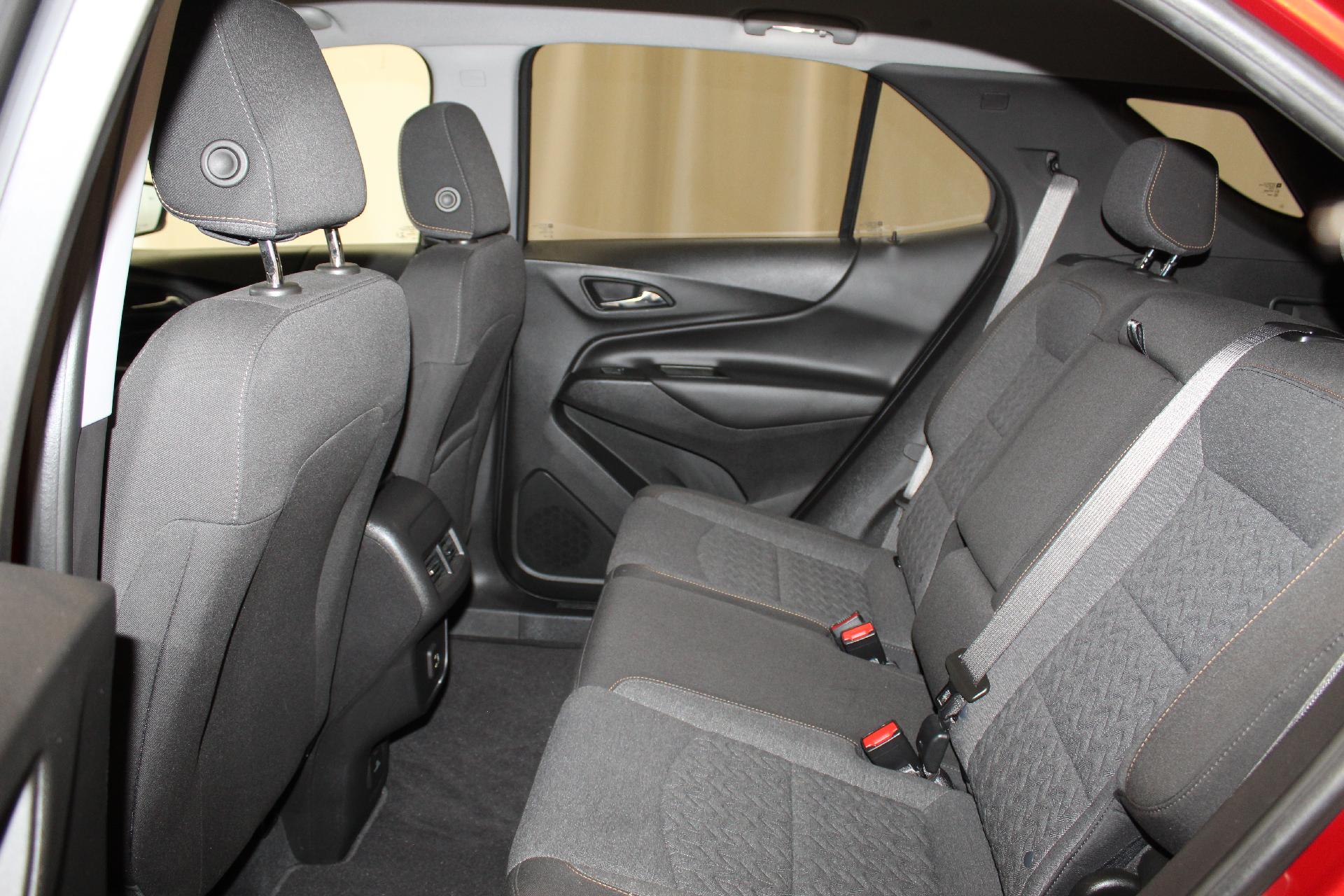 2022 Chevrolet Equinox Vehicle Photo in NORTHAMPTON, MA 01060-1120