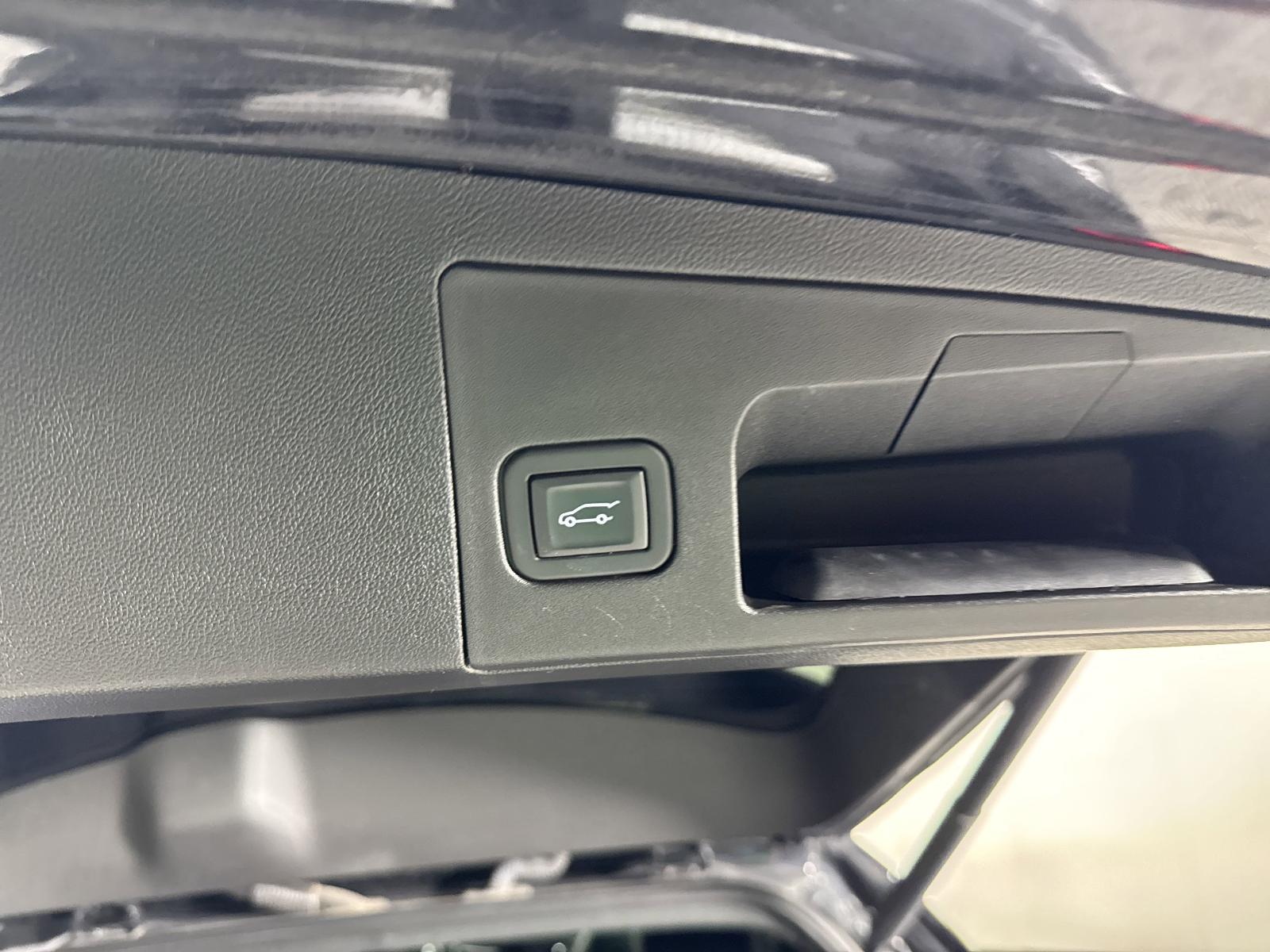 2022 Cadillac XT5 Vehicle Photo in GEORGETOWN, TX 78626-7508