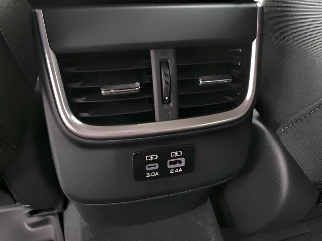 2025 Subaru Outback Vehicle Photo in Green Bay, WI 54304