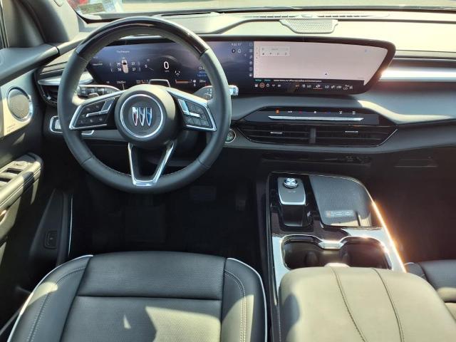 2025 Buick Enclave Vehicle Photo in EMPORIA, VA 23847-1235