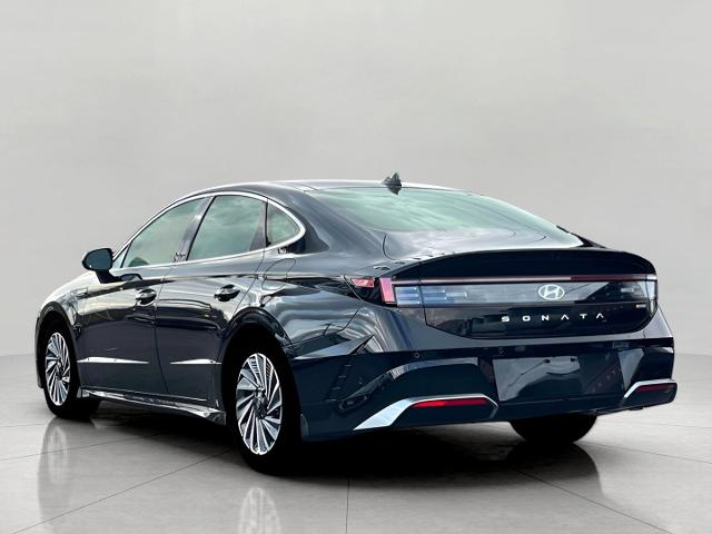 2025 Hyundai SONATA Hybrid Vehicle Photo in Green Bay, WI 54304