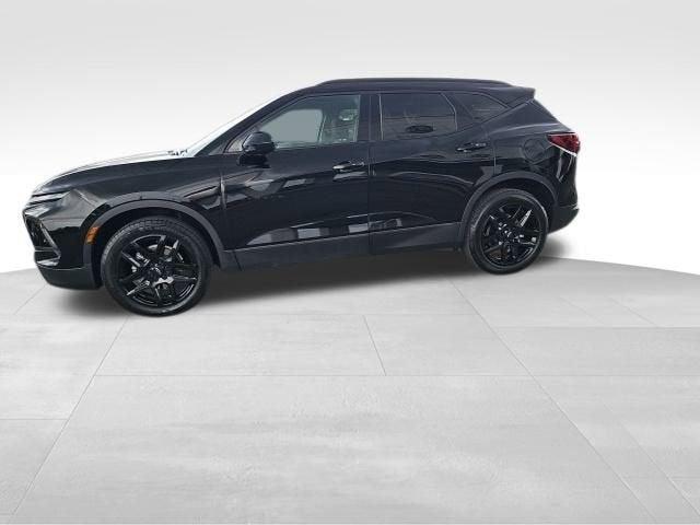 2023 Chevrolet Blazer Vehicle Photo in Fishers, IN 46038