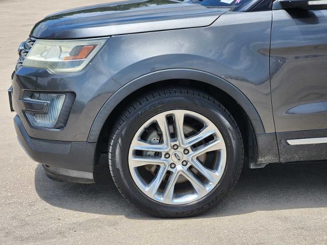 2016 Ford Explorer Vehicle Photo in DENTON, TX 76210-9321
