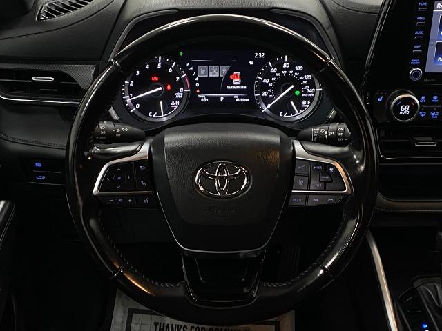 2021 Toyota Highlander Vehicle Photo in OSHKOSH, WI 54904-7811