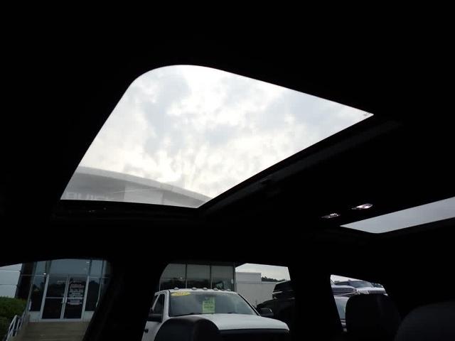 2024 Buick Enclave Vehicle Photo in ZELIENOPLE, PA 16063-2910