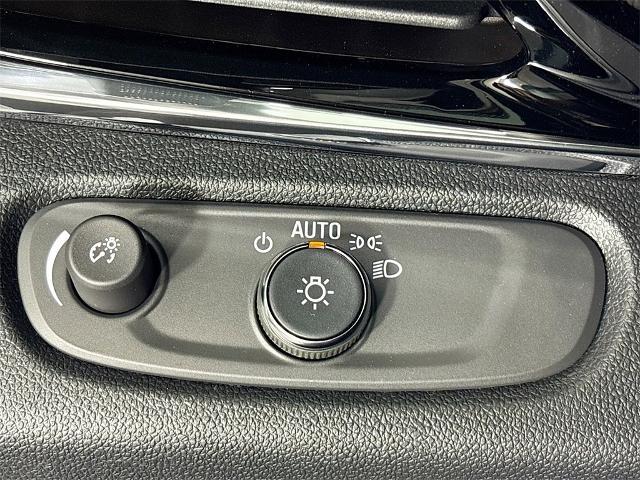 2025 Buick Envista Vehicle Photo in PUYALLUP, WA 98371-4149