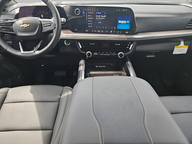 2025 Chevrolet Suburban Vehicle Photo in MIDDLETON, WI 53562-1492