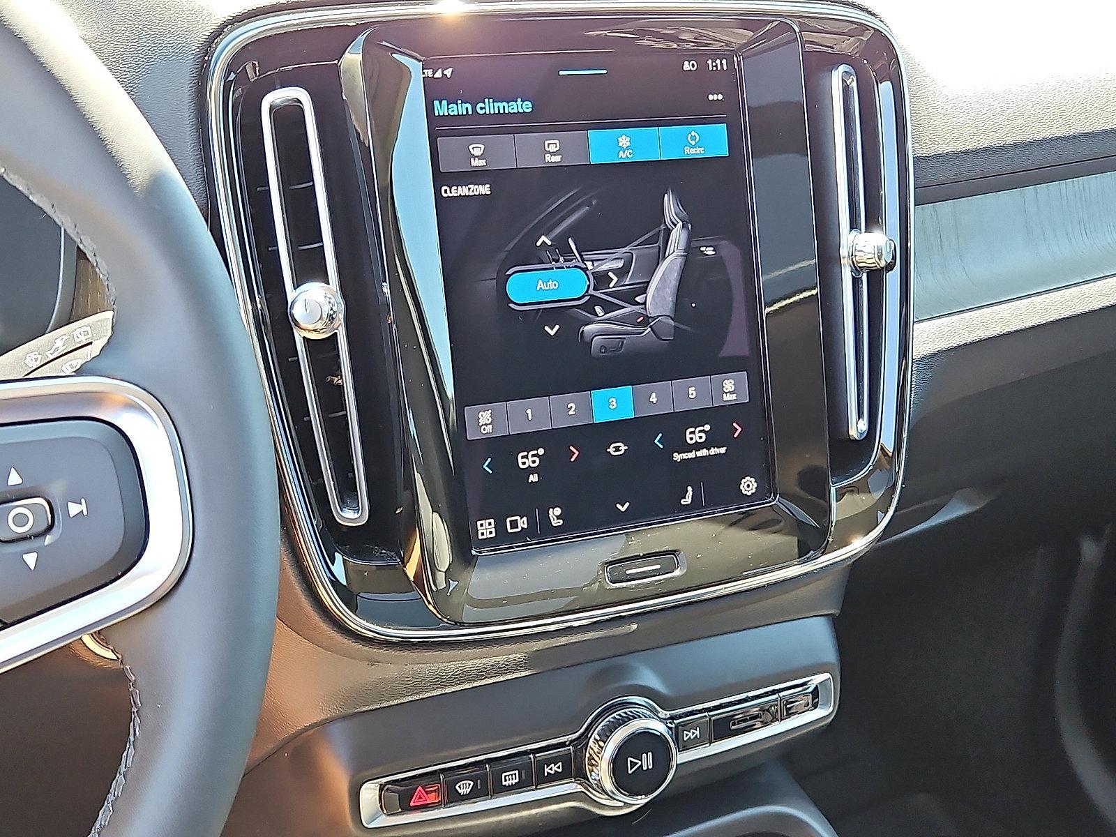 2023 Volvo XC40 Vehicle Photo in Trevose, PA 19053
