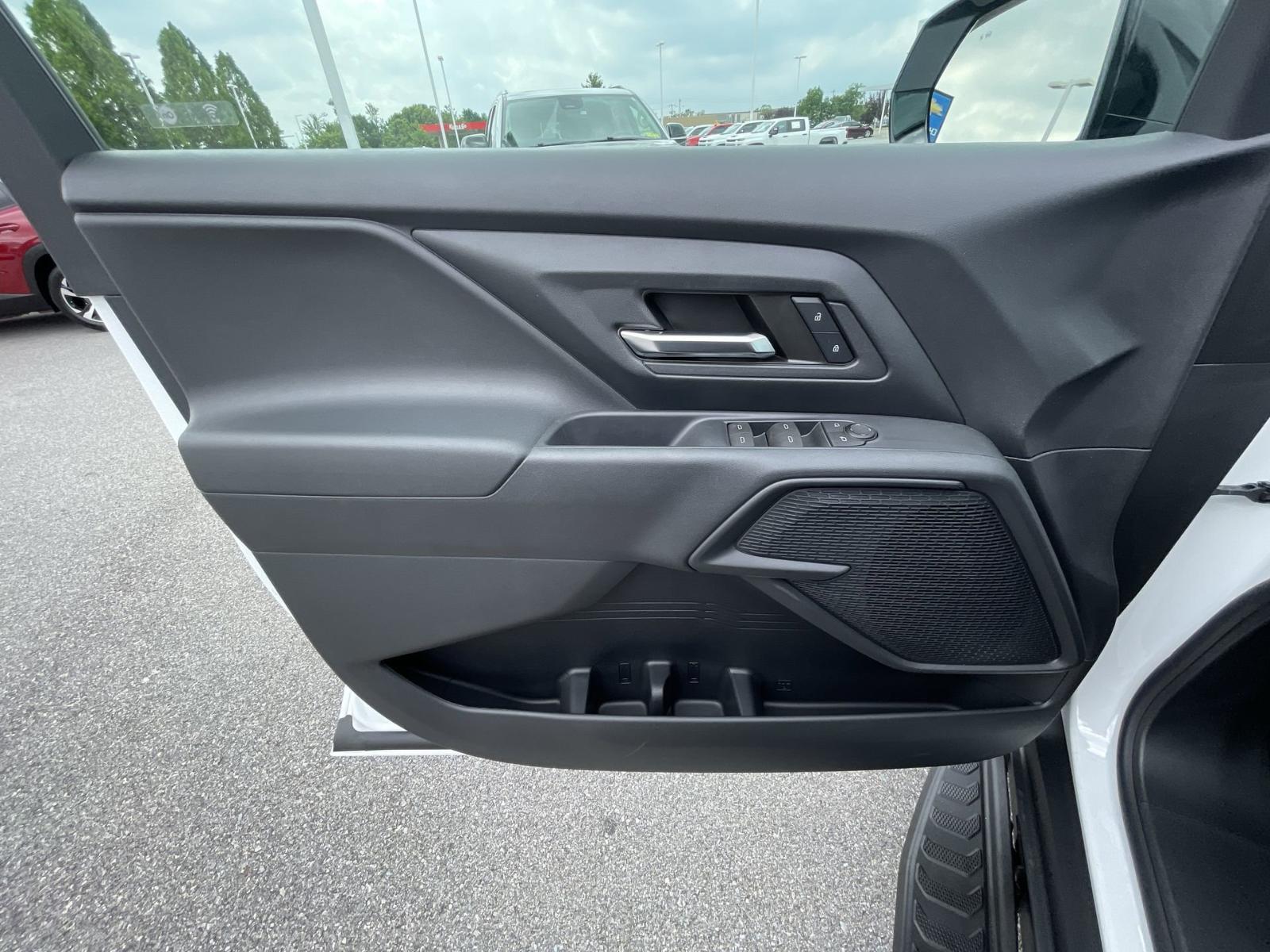 2024 Chevrolet Silverado EV Vehicle Photo in BENTONVILLE, AR 72712-4322