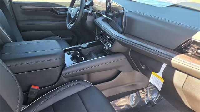 2025 Chevrolet Suburban Vehicle Photo in FLAGSTAFF, AZ 86001-6214