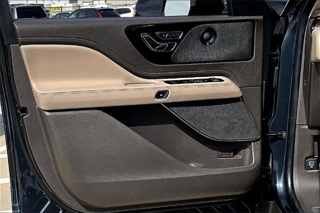 2022 Lincoln Aviator Vehicle Photo in Grapevine, TX 76051