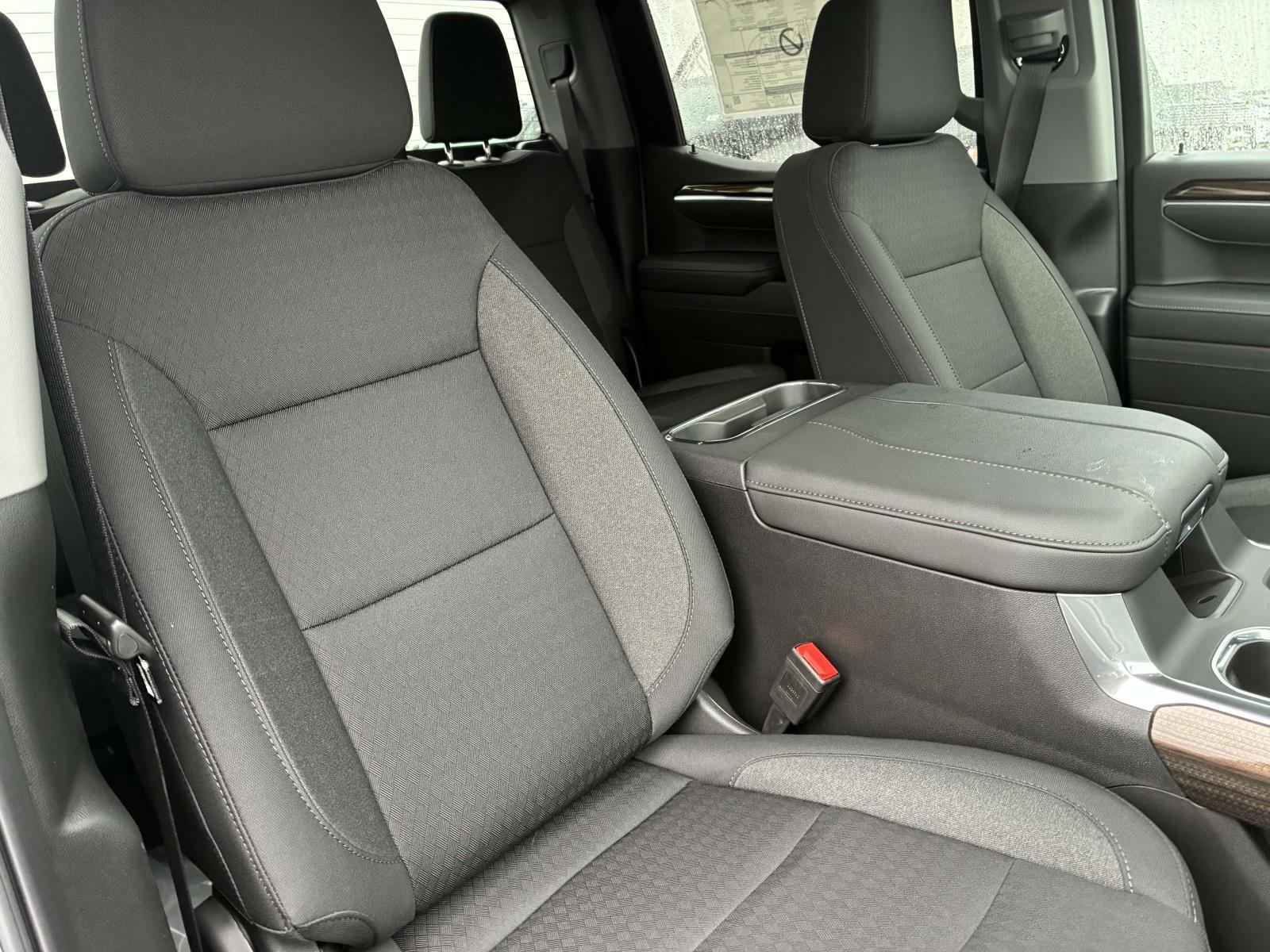 2025 Chevrolet Silverado 1500 Vehicle Photo in LOS ANGELES, CA 90007-3794