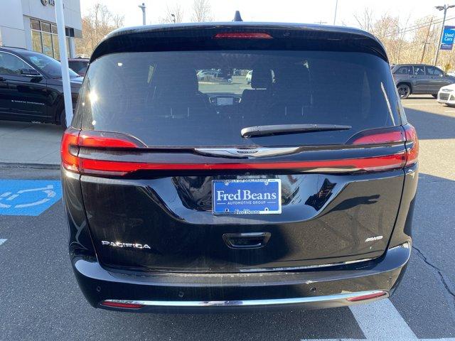 2025 Chrysler Pacifica Vehicle Photo in Doylsetown, PA 18901
