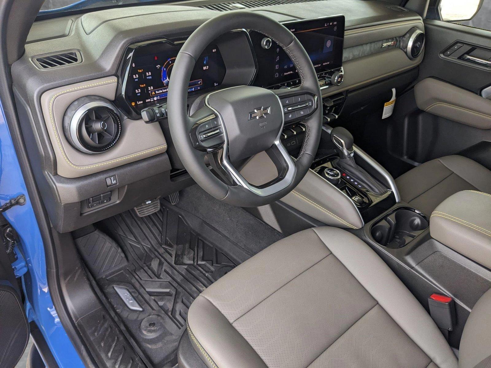 2025 Chevrolet Colorado Vehicle Photo in HOUSTON, TX 77034-5009