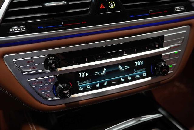 2022 BMW 750i xDrive Vehicle Photo in GRAPEVINE, TX 76051