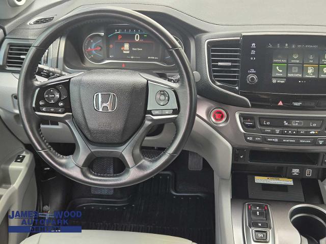 2021 Honda Pilot Vehicle Photo in DENTON, TX 76210-9321