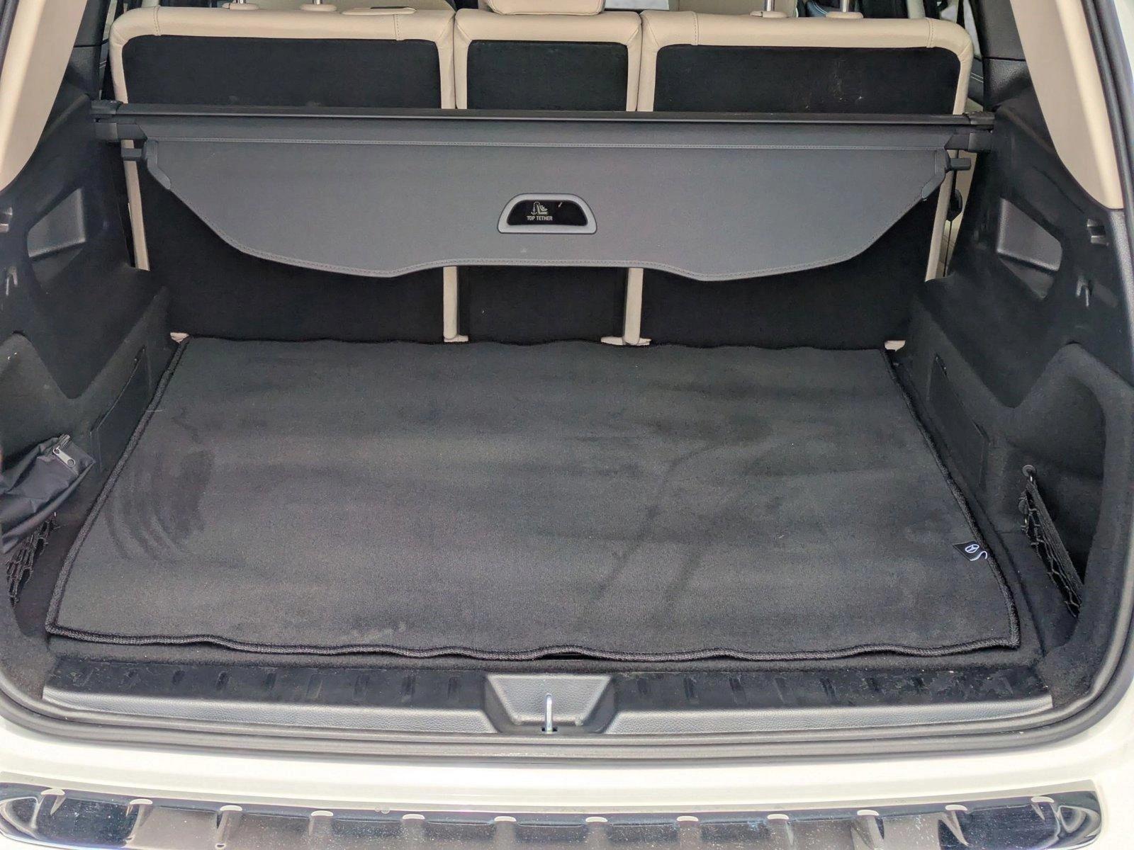 2025 Mercedes-Benz GLB Vehicle Photo in Sarasota, FL 34231
