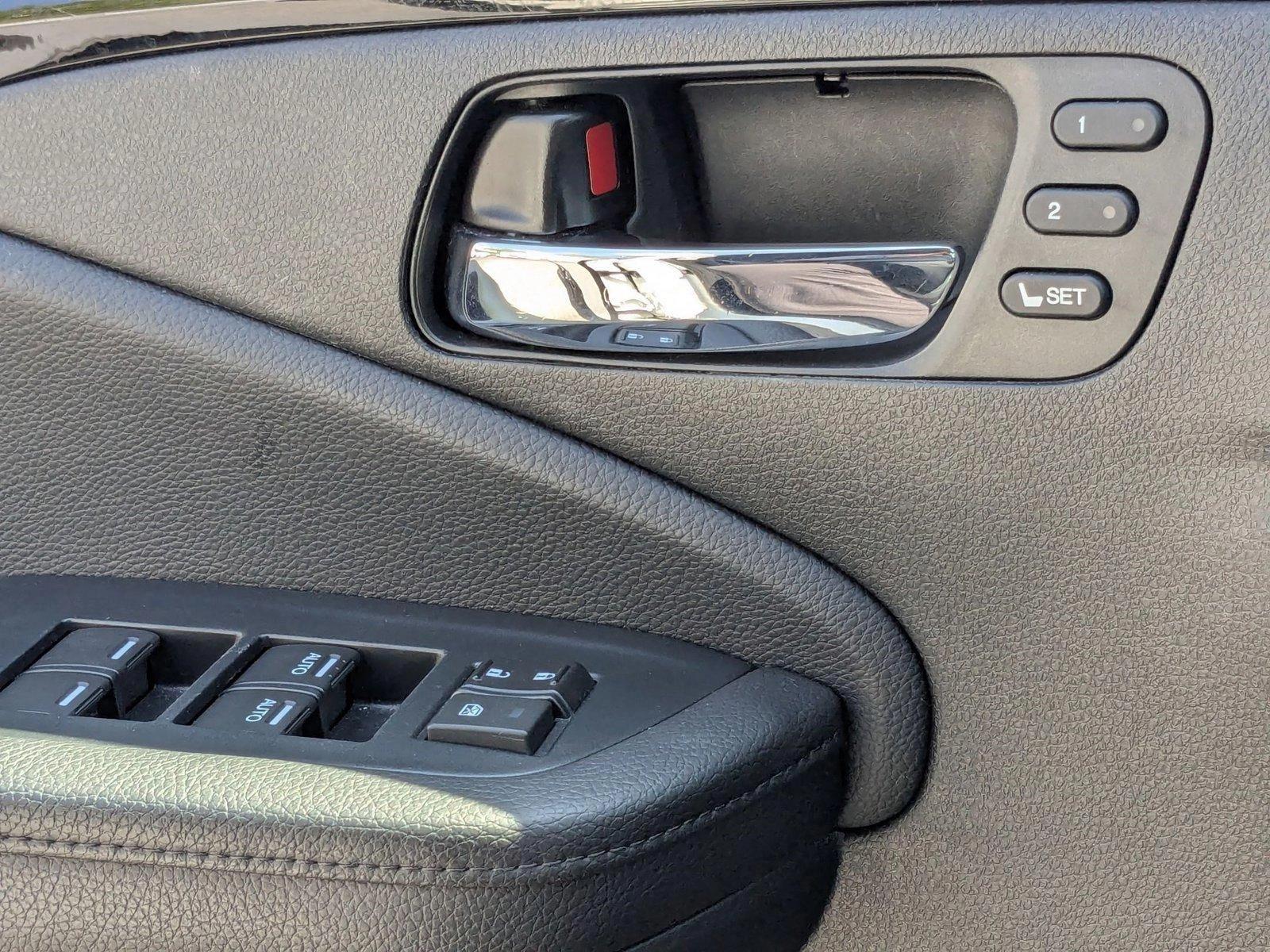 2022 Honda Pilot Vehicle Photo in Miami, FL 33015