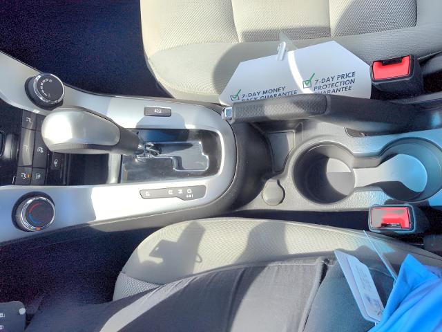 2015 Chevrolet Cruze Vehicle Photo in Green Bay, WI 54304