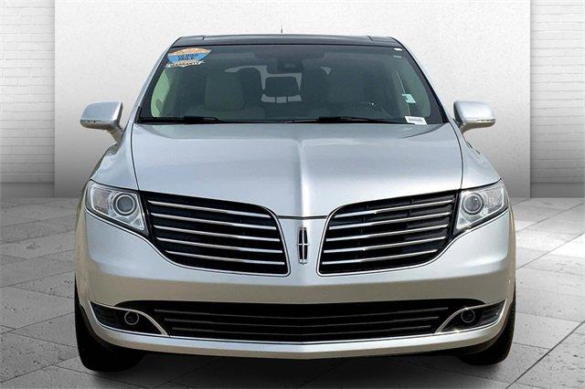 2019 Lincoln MKT Vehicle Photo in TOPEKA, KS 66609-0000
