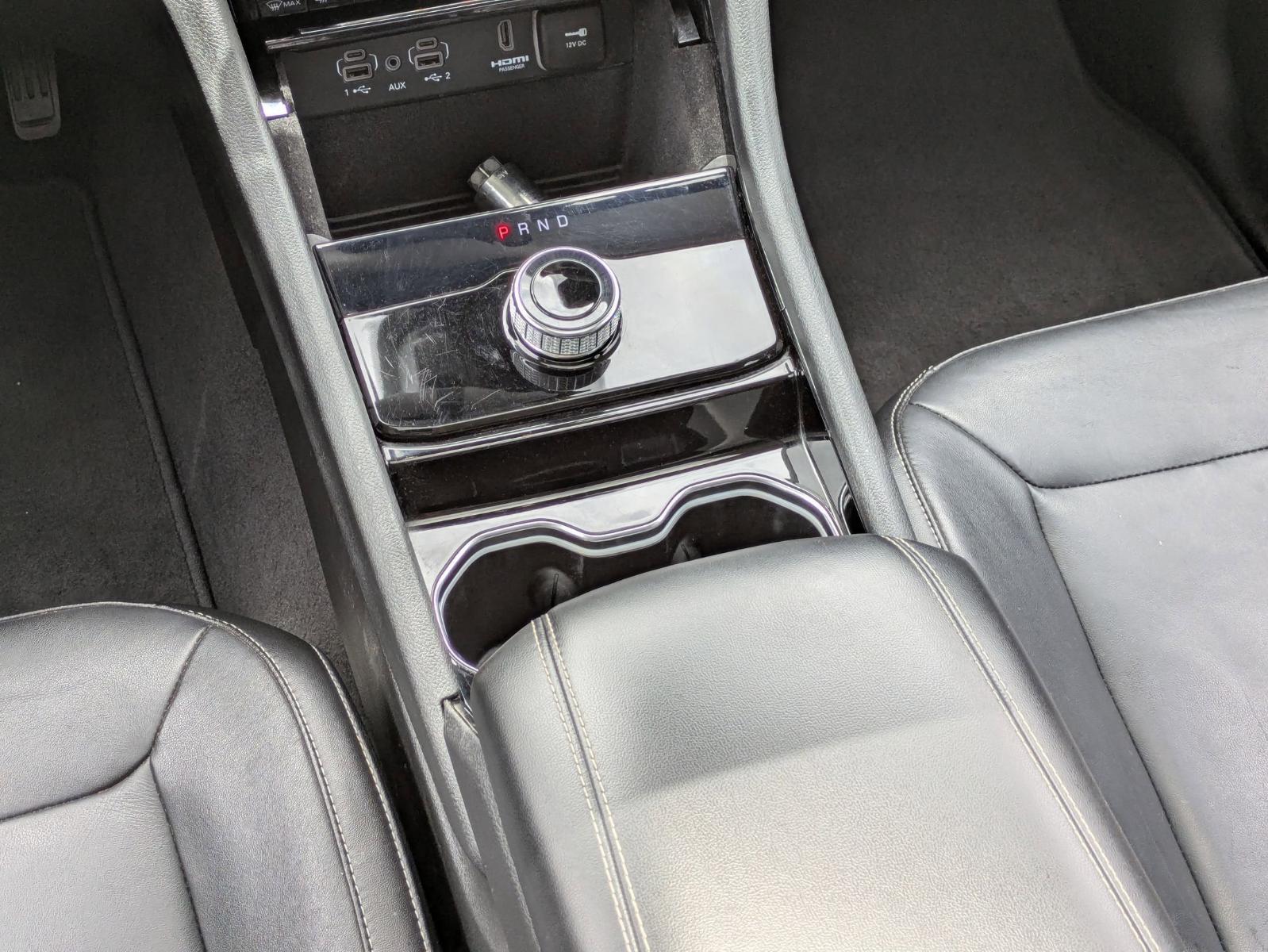 2022 Jeep Grand Cherokee L Vehicle Photo in SELMA, TX 78154-1460