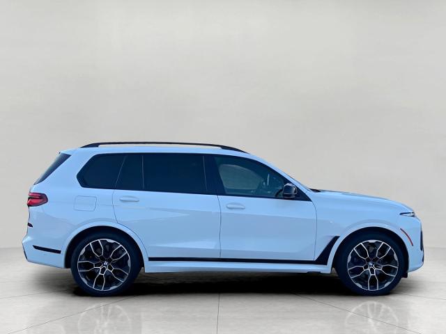 2024 BMW X7 Vehicle Photo in APPLETON, WI 54914-8833