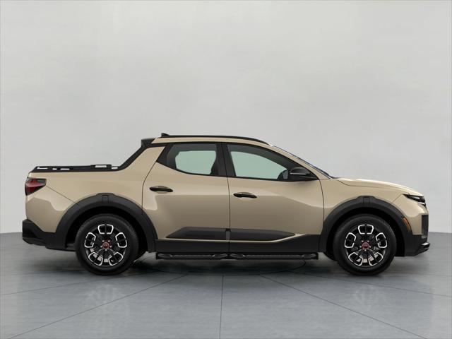 2024 Hyundai SANTA CRUZ Vehicle Photo in Green Bay, WI 54304