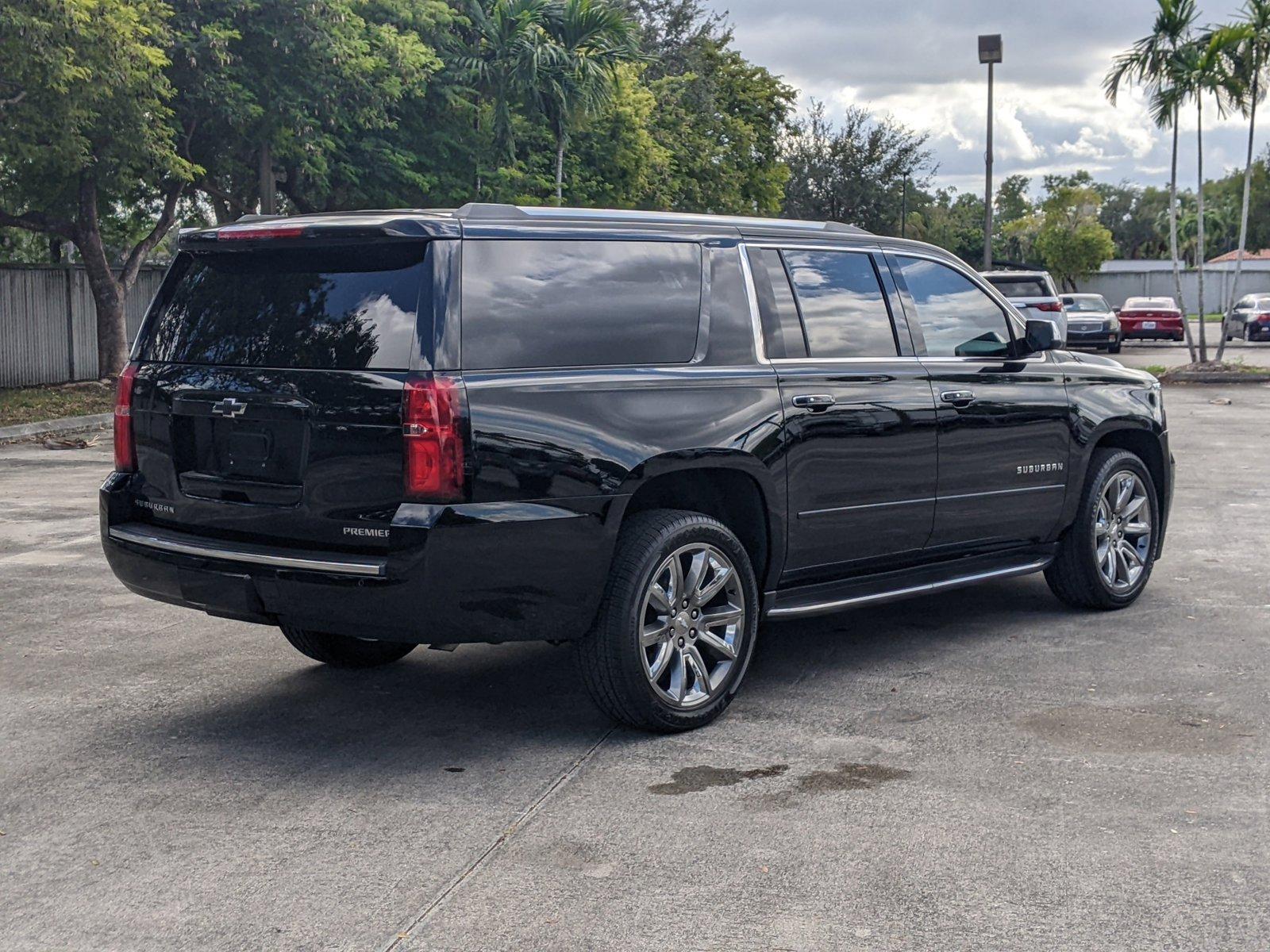 2020 Chevrolet Suburban Vehicle Photo in PEMBROKE PINES, FL 33024-6534