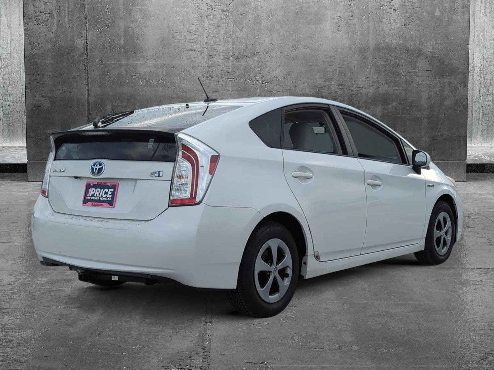 2014 Toyota Prius Vehicle Photo in Ft. Myers, FL 33907