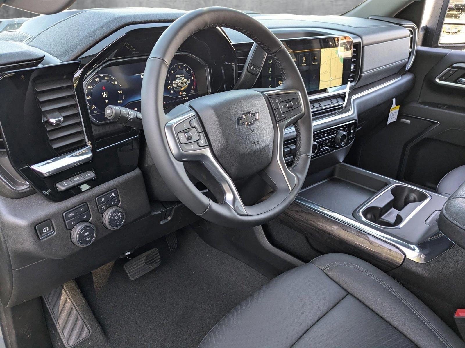 2025 Chevrolet Silverado 2500 HD Vehicle Photo in VALENCIA, CA 91355-1705