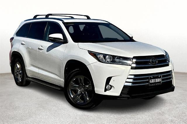 2017 Toyota Highlander Vehicle Photo in Grapevine, TX 76051