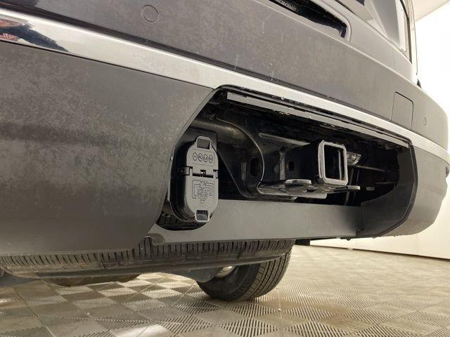 2023 Chevrolet Suburban Vehicle Photo in PHOENIX, AZ 85014-3381