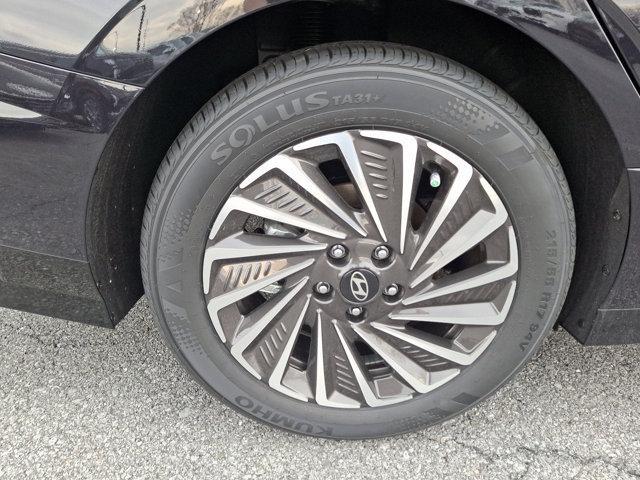 2025 Hyundai SONATA Hybrid Vehicle Photo in Harrisburg, PA 17111