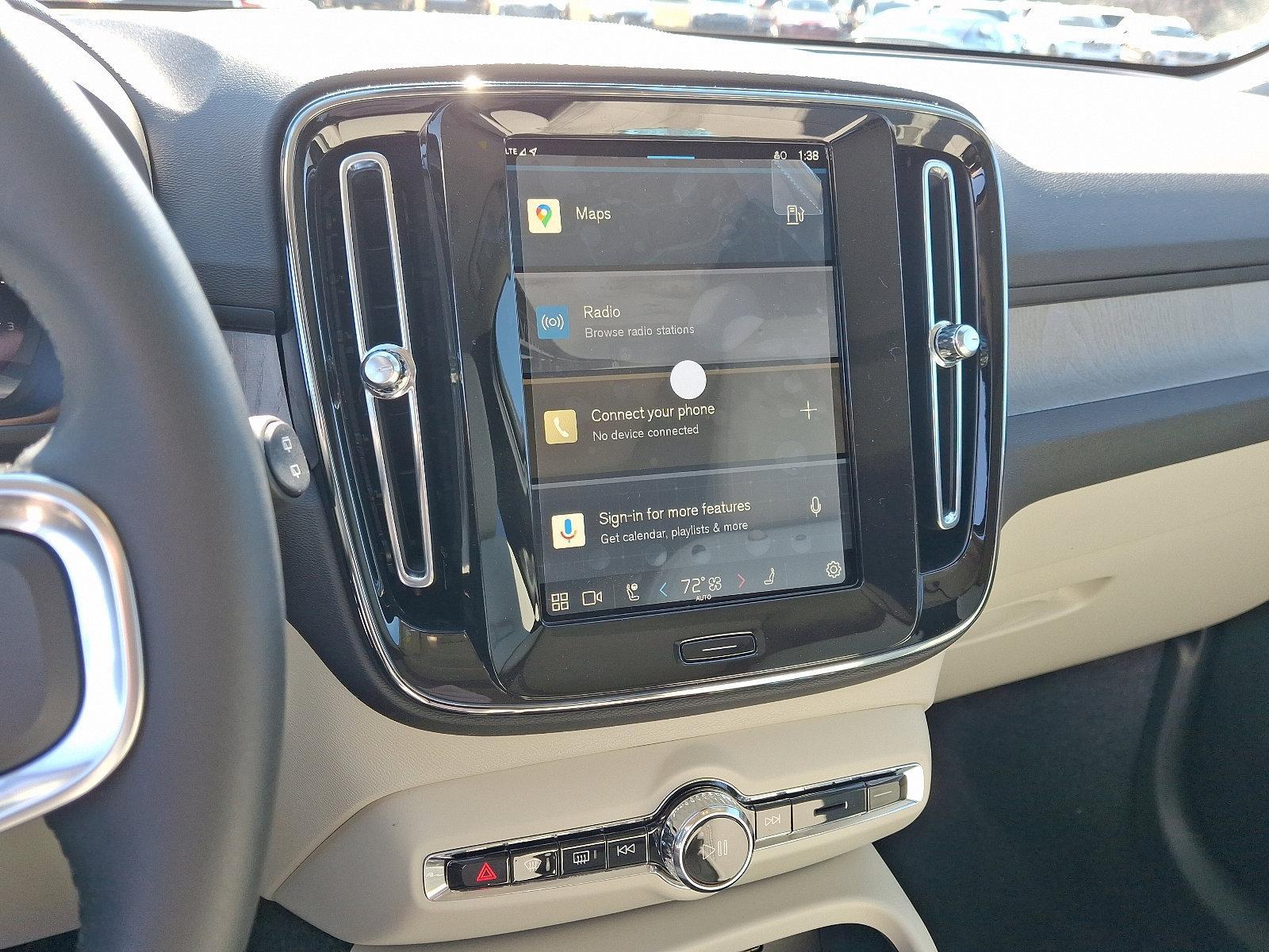 2025 Volvo XC40 Vehicle Photo in Trevose, PA 19053