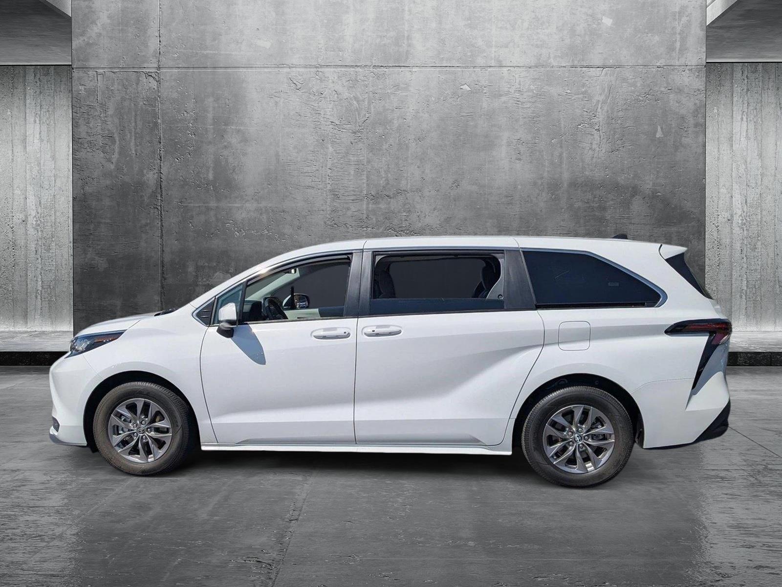 2023 Toyota Sienna Vehicle Photo in Panama City, FL 32401