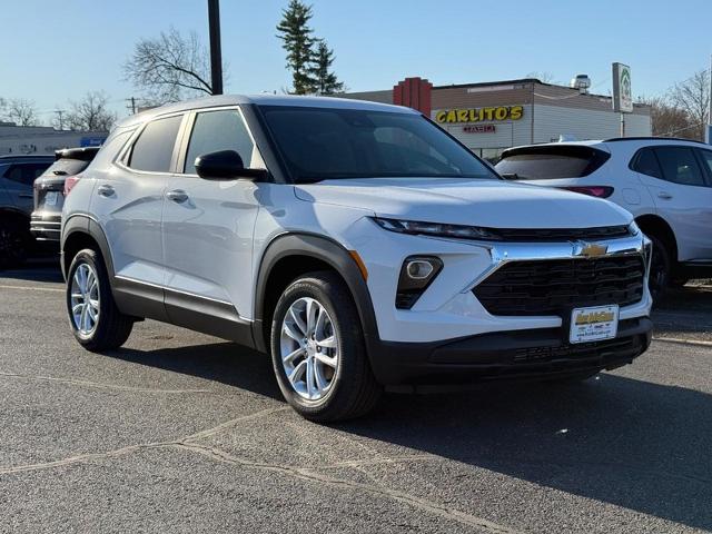 2025 Chevrolet Trailblazer Vehicle Photo in COLUMBIA, MO 65203-3903