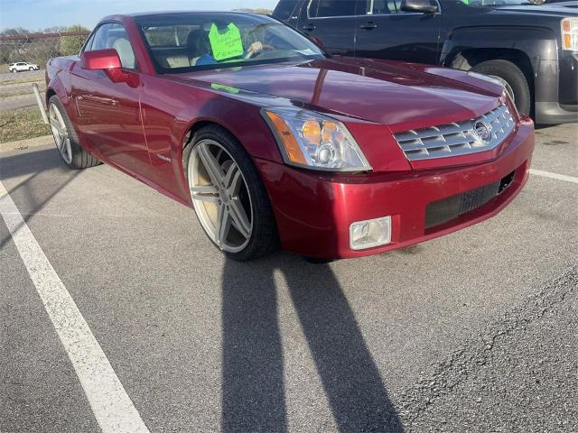 2004 Cadillac XLR Vehicle Photo in ALCOA, TN 37701-3235