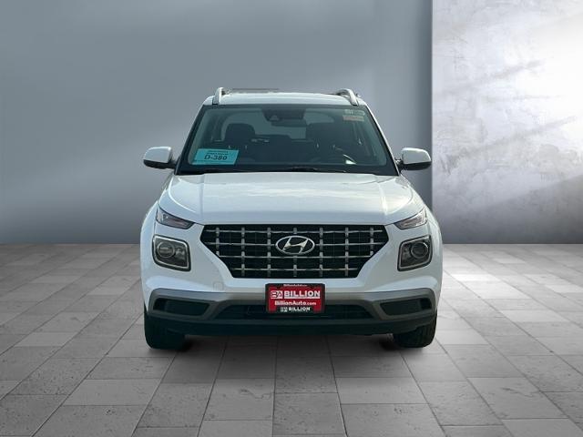 Used 2022 Hyundai Venue SEL with VIN KMHRC8A32NU191549 for sale in Sioux Falls, SD